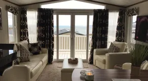Haven Caravan Sleeps 6 Pet Friendly - Image 2