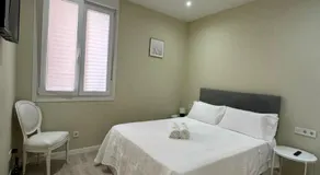 HABITACION CENTRAL CON WIFI - Image 2