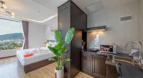 Cordial Grand Hotel Da Nang Beach - Infinity Rooftop Pool - Image 2