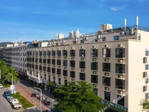Vienna Hotel Sanya Yalong Bay - Image 3