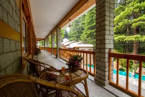 Hotel Holiday Home International - The Mall Road - Image 3