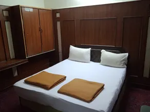 Hotel Golden Sand - Image 2