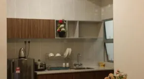 Barrington Square 2 Rooms Apartment at Golden Hill Night Market - Image 3