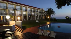 Wilderness Beach Hotel - Image 2