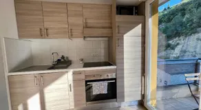 Magnificent renovated apartment, 2 rooms of 45 m2, close tothe sea, top floor, terrace - Image 4