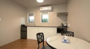 Middlemore Motel - Image 4
