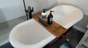 Sip and Soak, hotel-style room - Image 2