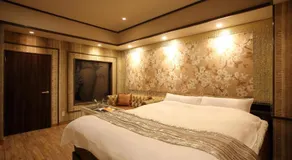 Fukuoka Little Chapel Christmas (Love Hotel) - Image 2