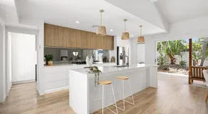 Coastal Home in Mooloolaba - Image 3