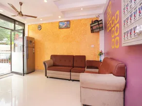 OYO 4706 Chalil Residency - Image 2