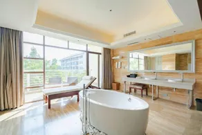 Panzhihua Hongge Hot Spring Holiday Hotel - Image 3