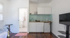 Zen Escape Guest House "Location 3" - Three listings - Hidden Gem, Funky Corner, Boutique Granny Flat - Image 3
