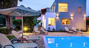 IRIDA Studios Hotel & Pool - Image 5