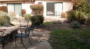 Cambria Palms Motel - Image 4