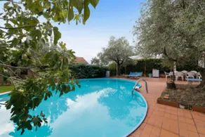 villa di charme con piscina e jacuzzi tra Roma e Viterbo - Image 3