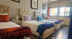 Bluemoon house - Image 2