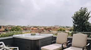 Hotel Glory - Image 3