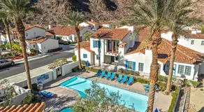 L44 Luxurious 2 Story Townhome - Newly Remodeled! condo - Image 5