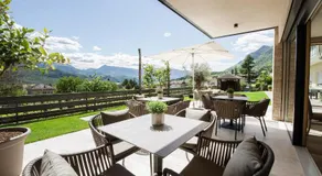 Haus Gregori Modern & Central Stay in Vineyard with Rooftop & Served Breakfast - Image 5