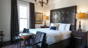 Dickson Street Inn - Image 2