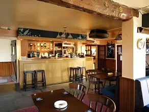The New Inn Hotel - Image 4