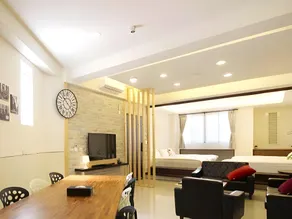 Q House - Image 2