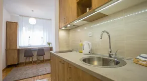 Thomas Residence - Image 2