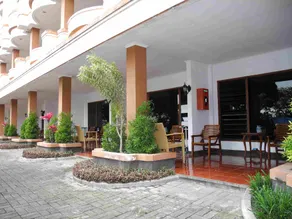 Aster Hotel & Restaurant - Image 3