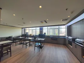 Hanting Hotel Hebi East Railway Station - Image 4