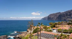 El Teide Apartment with Pool & Balcony - Image 5