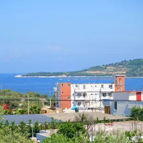 Lux Apartments - Image 3