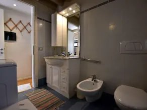Apartment in Lovere with Lake Views - Image 2