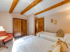 18th century, cosy middle house in Barjols - Image 3