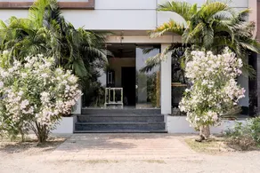 Hotel Ambika by OYO Rooms - Image 5
