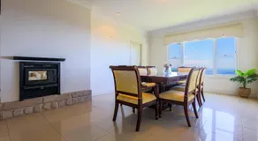 Beautiful Home with Breath-taking Views Mt Tamborine - Image 3