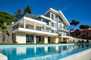 Villa Rita Pool & Spa - Image 2