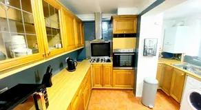 Gravesend 2 Bedroom Spacious Stylish Apartment - Sleeps upto 6 - 2 Min Walk to Station - Image 3