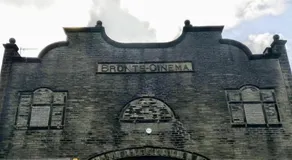Bronte Cinema Cottage At Haworth - Image 4