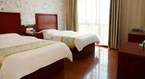 GreenTree Inn Anhui Fuyang Taihe South Xiyang Road Business Hotel - Image 3
