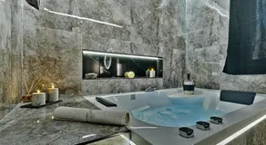 Welcome to L'ASTRAL ACUZZI - Image 3