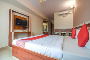 OYO Hotel Shrinidhi - Image 2