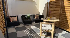 Apartment close to transport and shops - Image 2