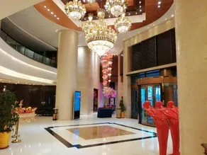 Emperor International Hotel - Image 3