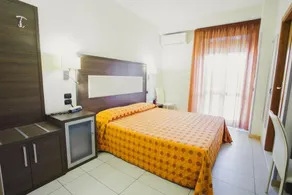Hotel Taormina - Image 5