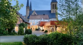 Manal Hotel & Sall - Image 4