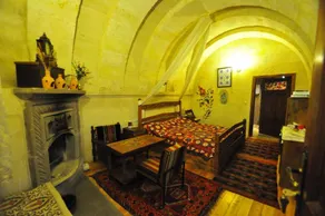 Kismet Cave House - Image 5