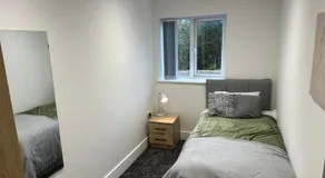 Cosy Long Eaton Flat Perfect for All Stays - Image 5