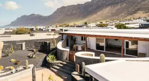 Canaryislandshost I Esencia - Image 3