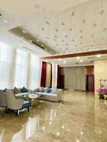 Huayue Hotel - Image 4