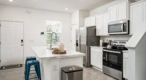 Stylish & Chic 2BR Townhome | Close 2 Bch. - Image 5